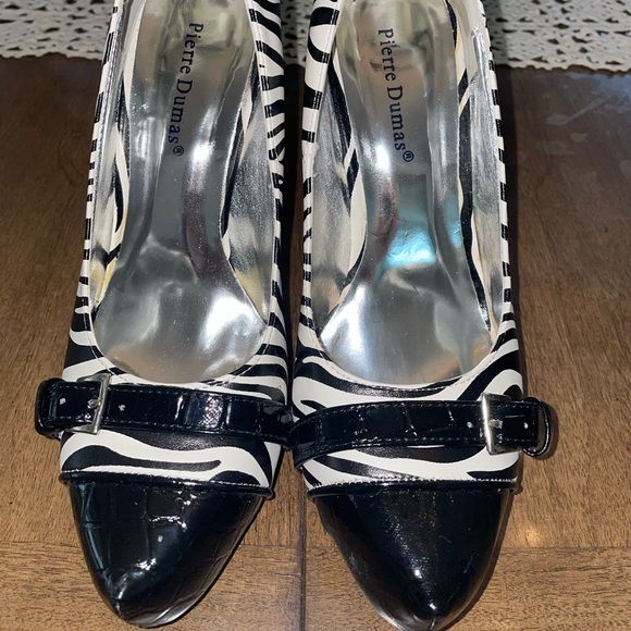 Pierre Dumas Women’s Shoes Heels Pumps - Picture 2 of 7